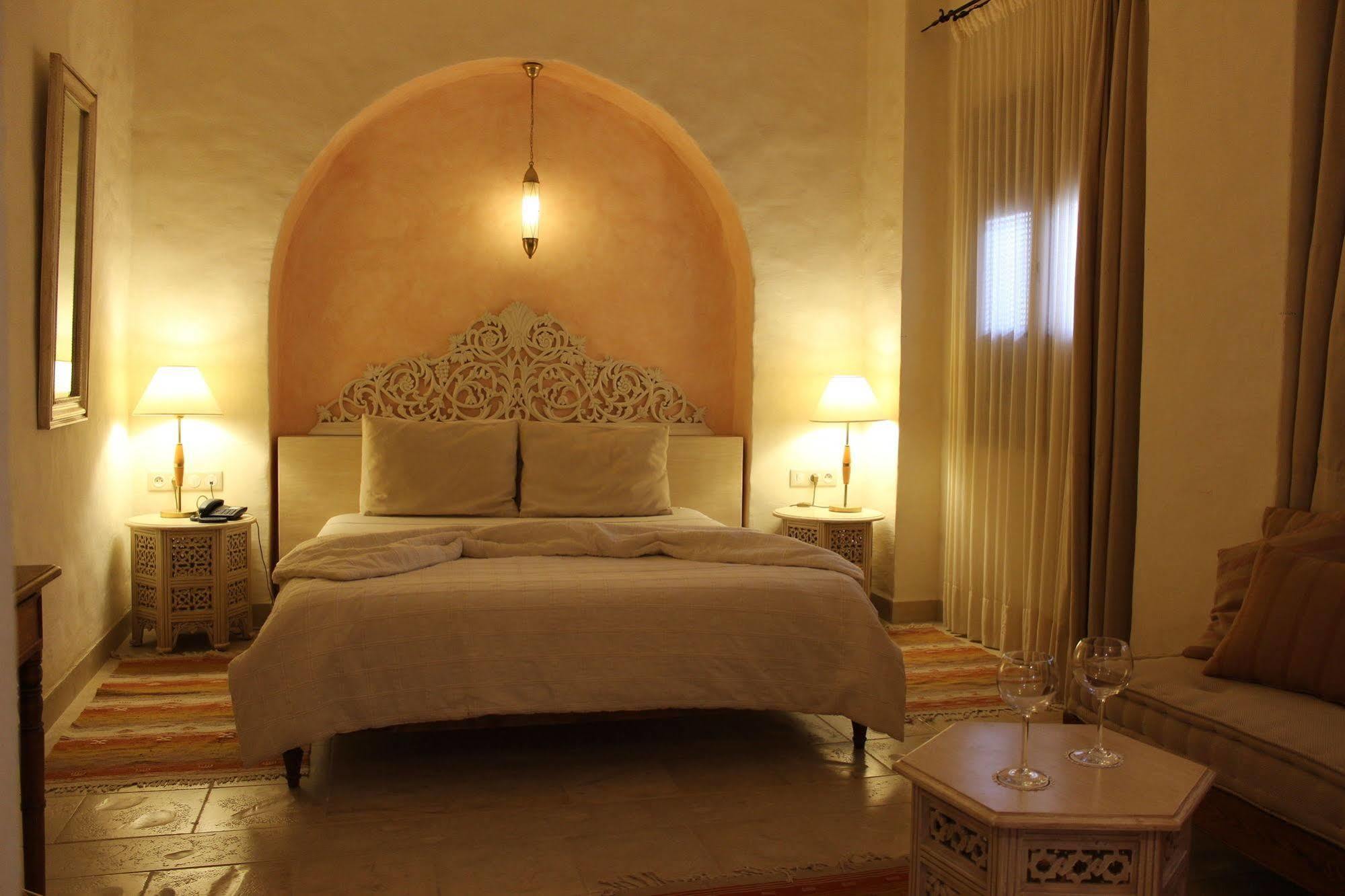 Hotel Dar Saida Beya à Tozeur Extérieur photo