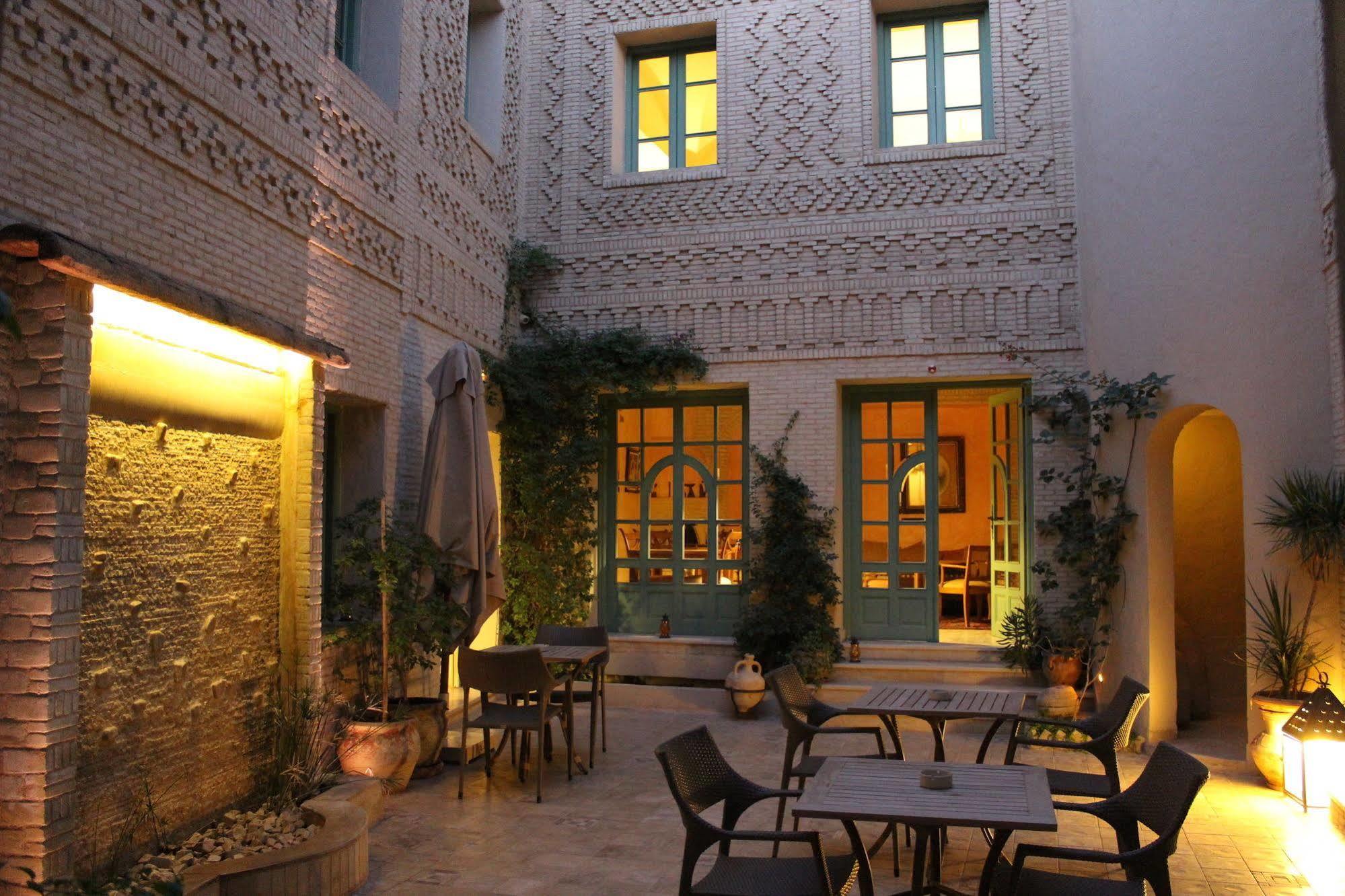 Hotel Dar Saida Beya à Tozeur Extérieur photo